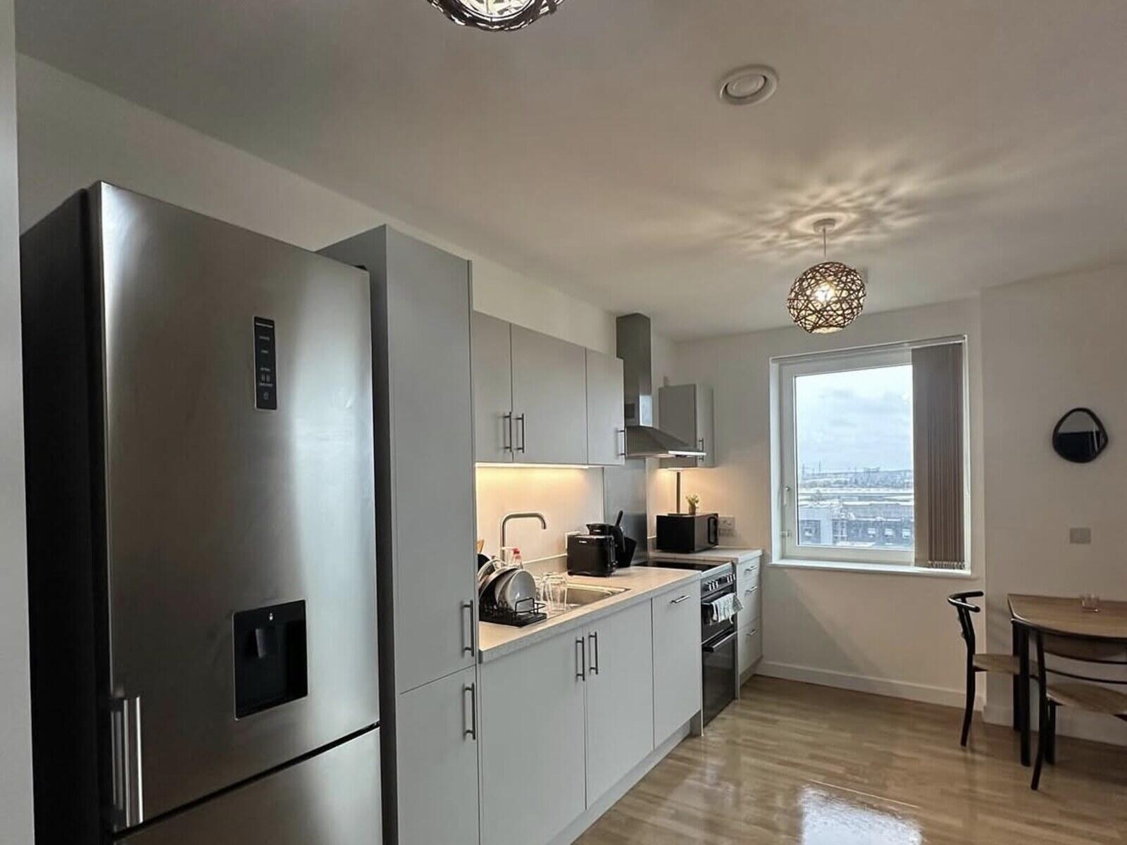Clean kitchen London by Assar Cleans